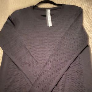 Lululemon long sleeve stretch running top